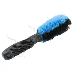 Cepillo para limpiar llantas de coches